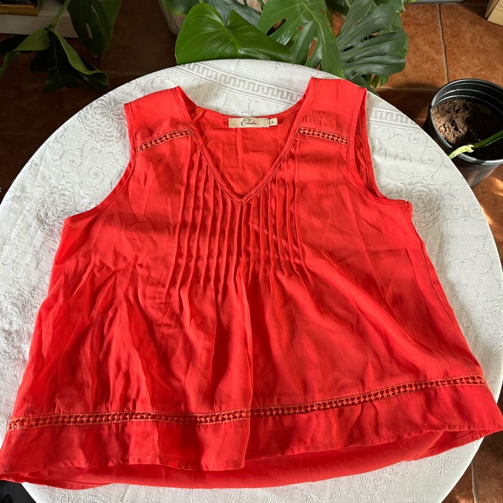 Coral tank top